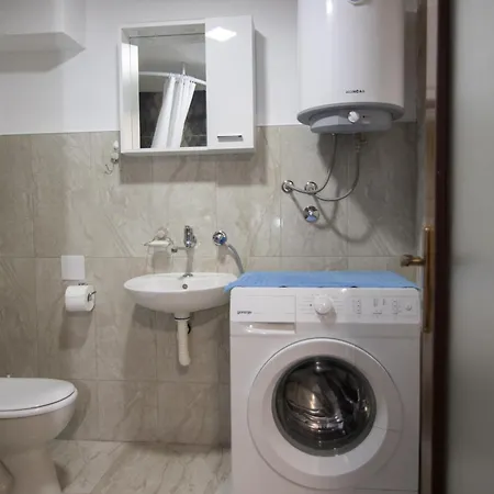 Apartman Bozur *